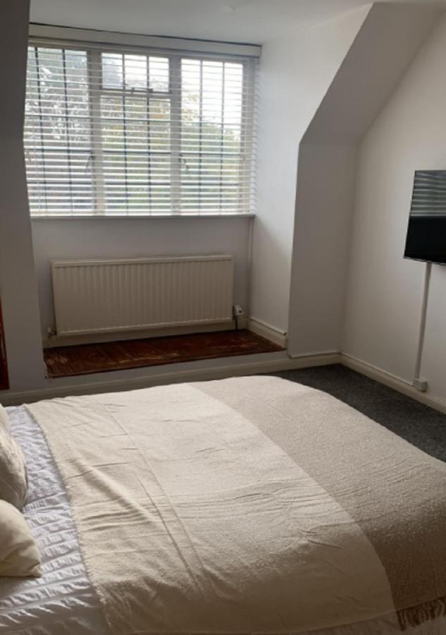 Wandsworth, South London Deluxe King Room 4 외부 사진