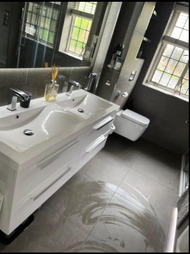 Wandsworth, South London Deluxe King Room 4 외부 사진
